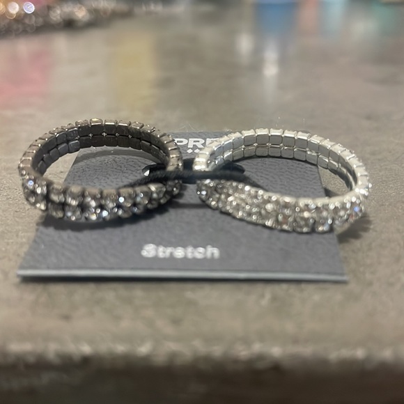 Express Rings - Picture 2 of 2